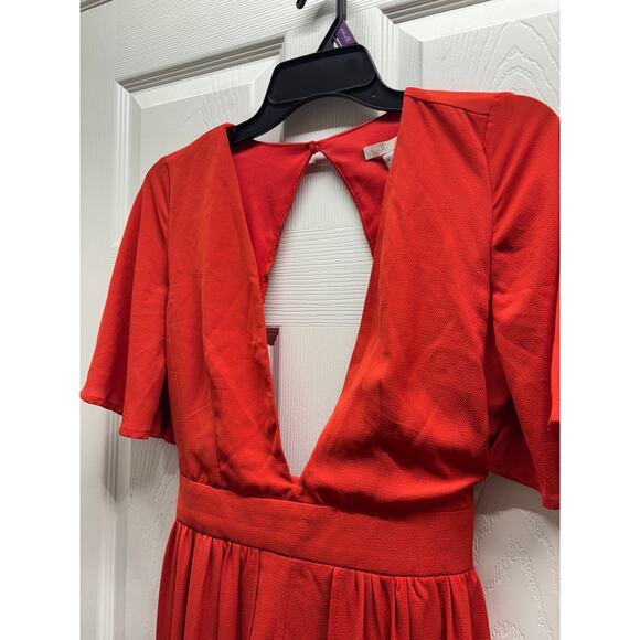 NWT GB Gianni Bini Women's Size Small Red Plunge Deep V-Neck Overskirt Romper - Picture 2 of 8